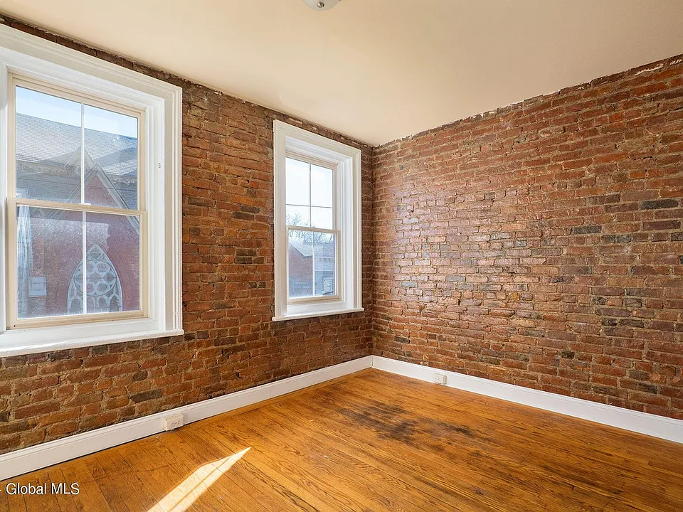 73 Clinton St #3