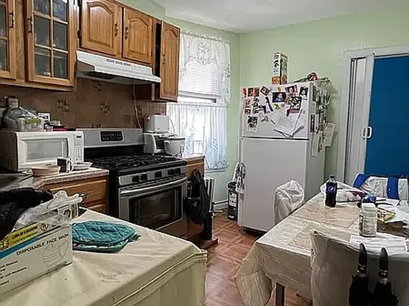 151 E 4th St Unit 24, Brooklyn, NY 11211