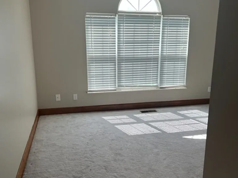 1201 Heartland Dr — Photo 13