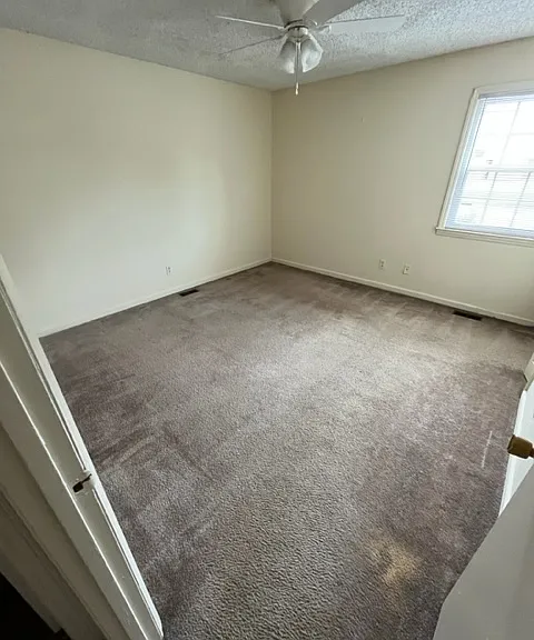 303 N Main St #17 — Photo 6