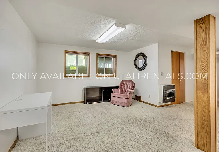485 E 1150 N #4 — Photo 10