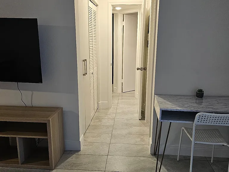 Atrium Dr — Photo 7