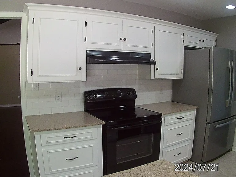 601 Rock Hollow Dr — Photo 10