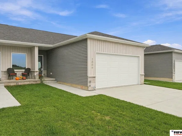 1006 W Sand Dunes Rd, Lincoln, NE 68523