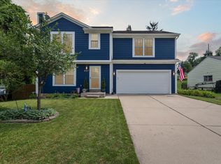 827 Otter Ave, Waterford, MI 48328