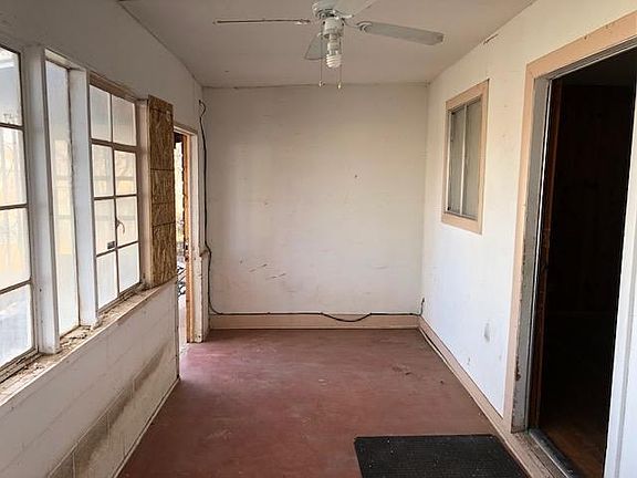 3rd image of 1326 Entrada Bonita St SW