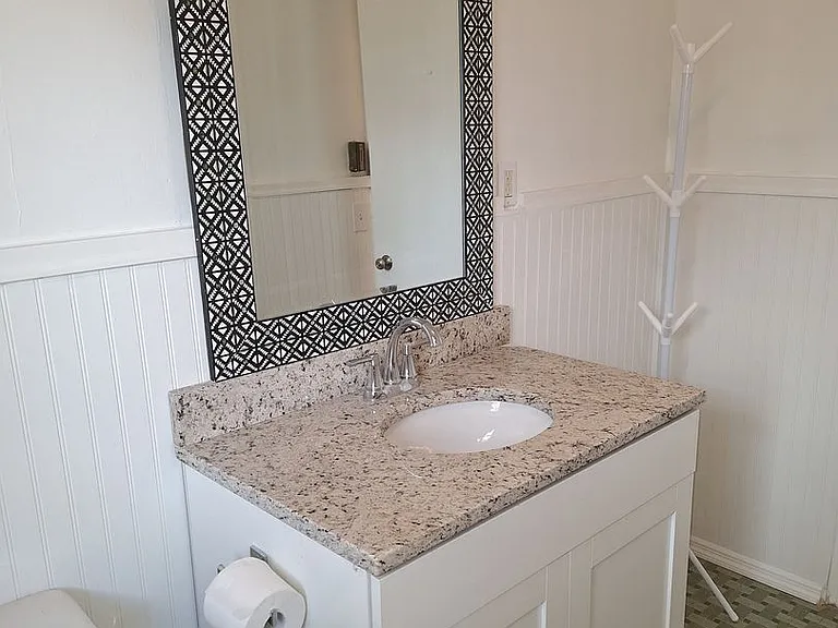 450 Highland Ave NW #A — Photo 12