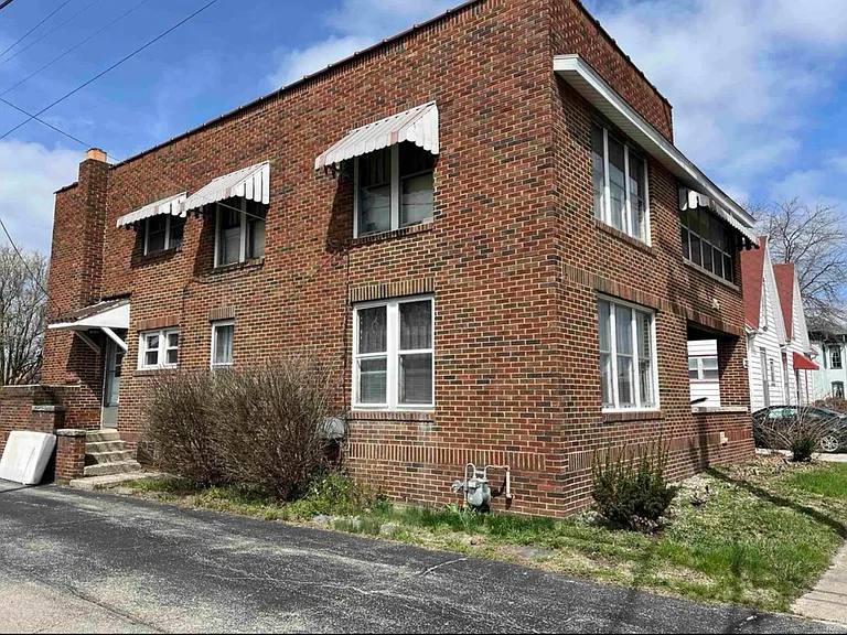 211 S Liberty St #C — Photo 10
