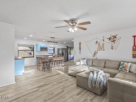 4th image of 1115 Indigo Rd