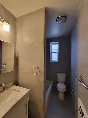 Rented by NYC Realty Brokers LLC | media 24