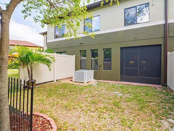 2nd image of 1375 Lara Cir Unit 105