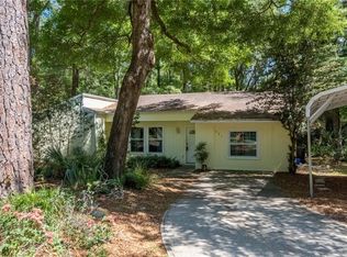 621 SW 77th Ter, Gainesville, FL 32607