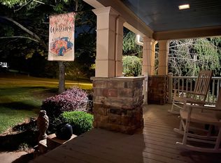 112 Laurel Dr, Barnesville, GA 30204