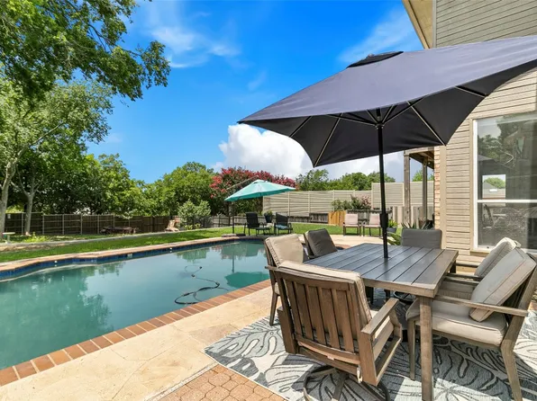 313 Mariah Bay Dr, Heath, TX 75032