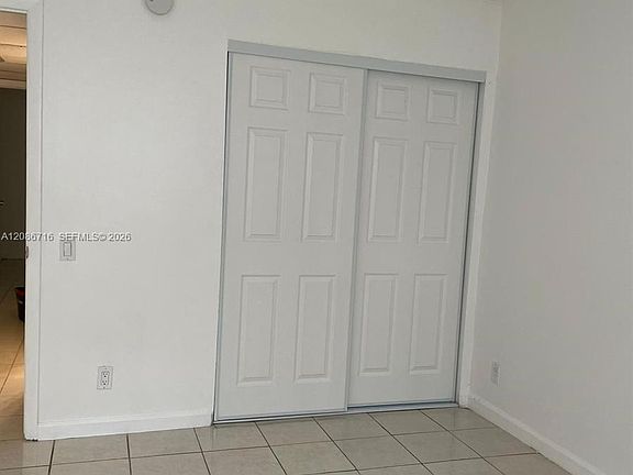5th image of 4527 Treehouse Ln APT 3B