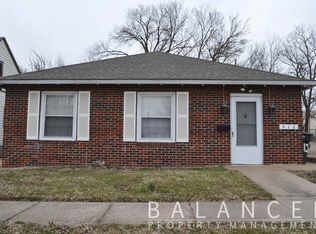 512 SW 14th St, Topeka, KS 66612