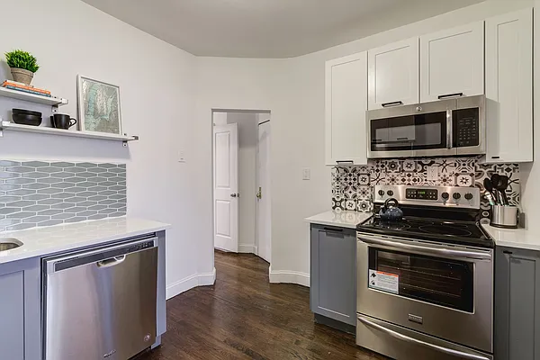 Rented by June | media 10