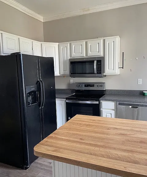 219 Walnut Ave #A — Photo 4