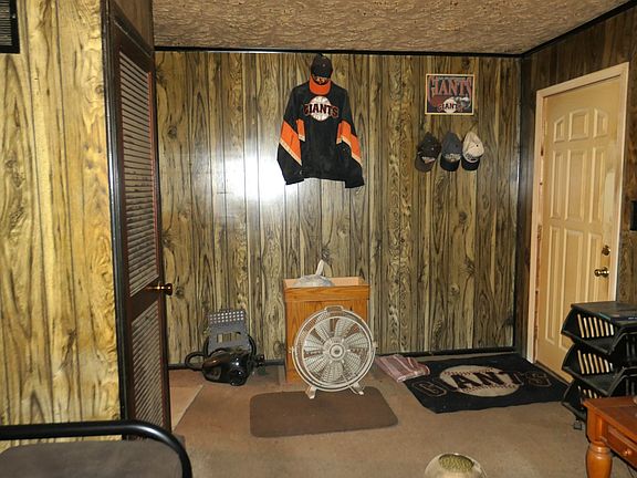 5th image of 3701 N Kercheval Dr