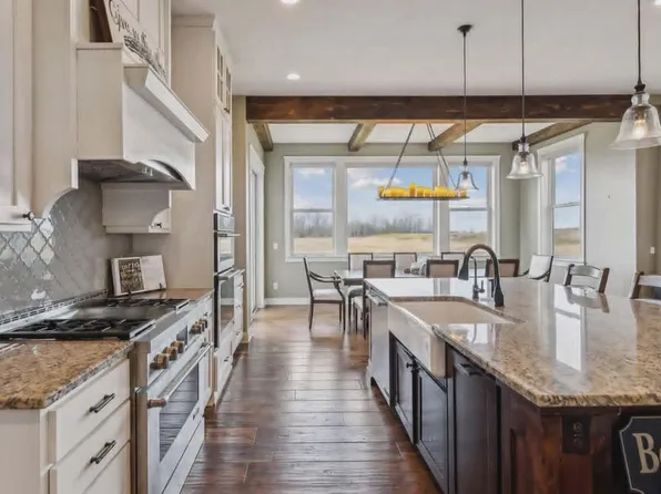 7792 Prairie Grass Pass, Prior Lake, MN 55372