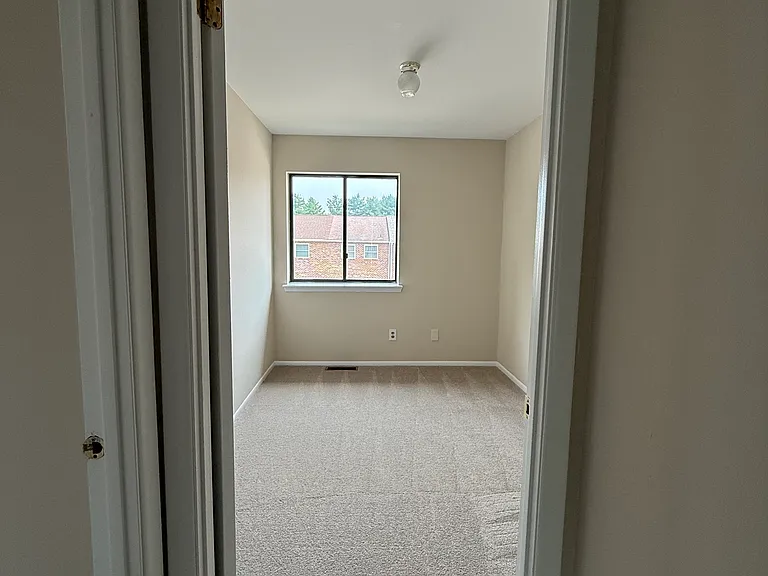 3 Kelmar Ave — Photo 7