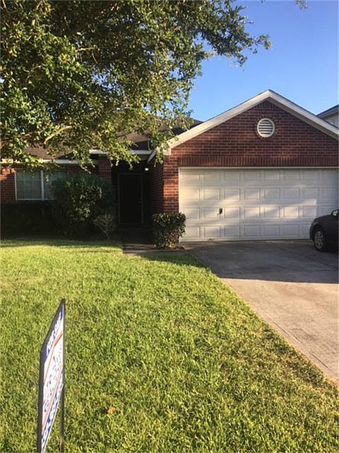 1st image of 8001 Leaning Oak Dr
