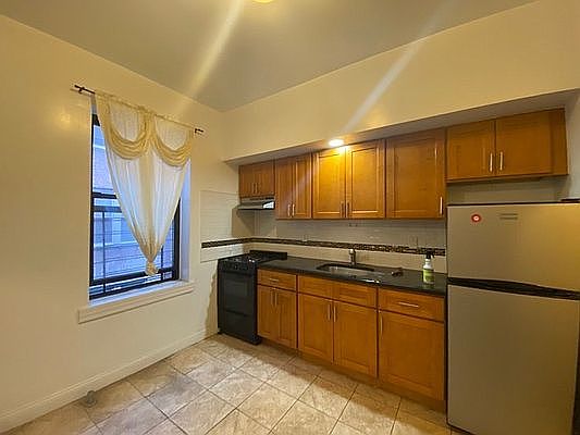 3rd image of 4555 41st St APT 2F