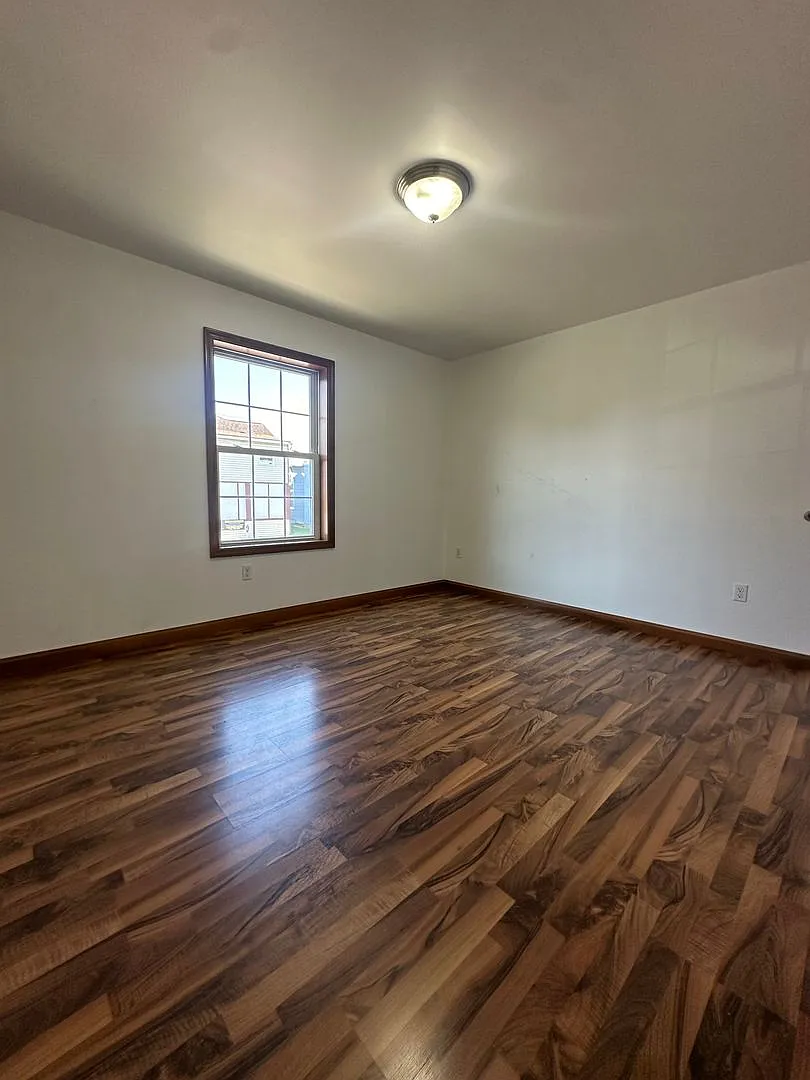 Beautiful Apartment Near Campus — Photo 3
