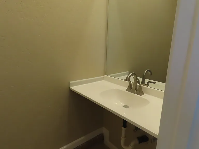 1/2 bath