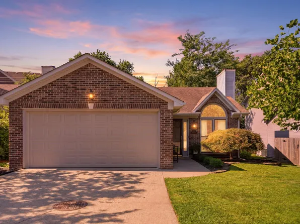 2060 Glade Ln, Lexington, KY 40513