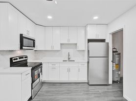5900 NW 19th St