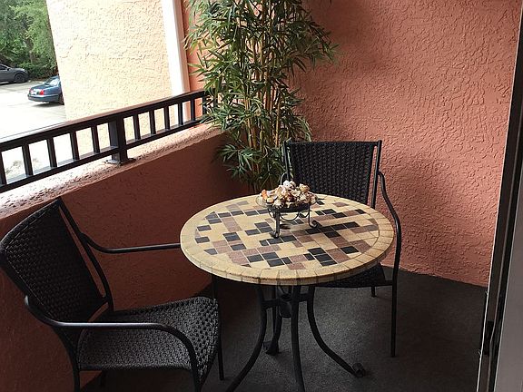 3rd image of 112 SW Peacock Blvd APT 7-204
