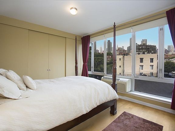 4th image of 13-11 Jackson Ave #4E