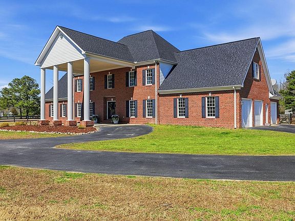 2nd image of 860 Lakebay Road