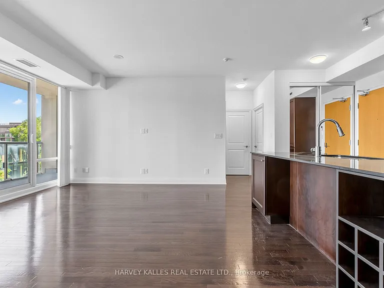 1 Bedford Rd #421 — Photo 5