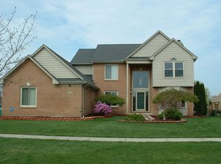 50443 Middle River Dr, Macomb, MI 48044