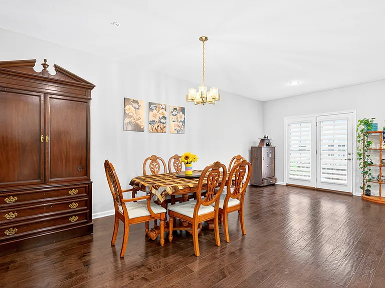 408 Fairmont Dr — Photo 9