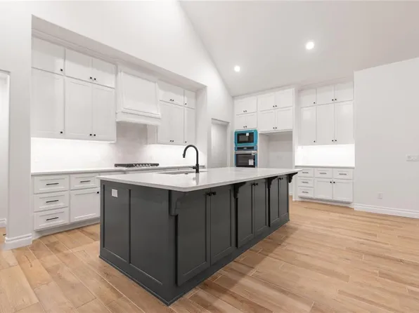 14108 Birch Ln, Edmond, OK 73049