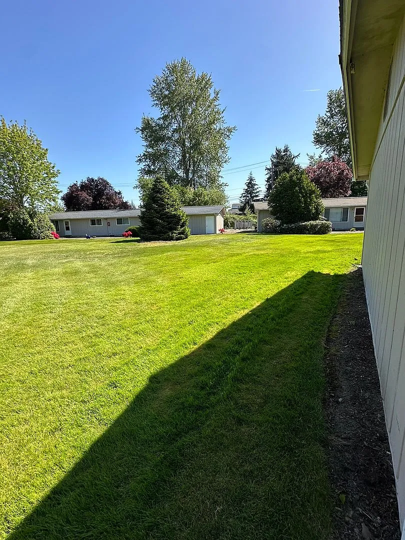 Bowman Apartments — Photo 3