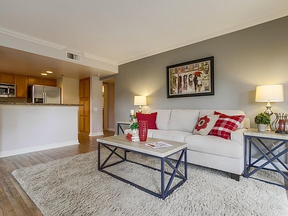 3rd image of 15383 Maturin Dr Unit 216