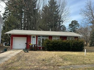 2 S Hannah Ave, Mount Morris, IL
