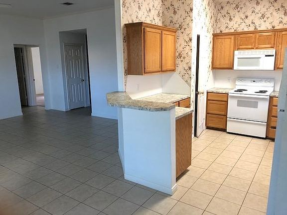 3rd image of 2305 Ramada Dr