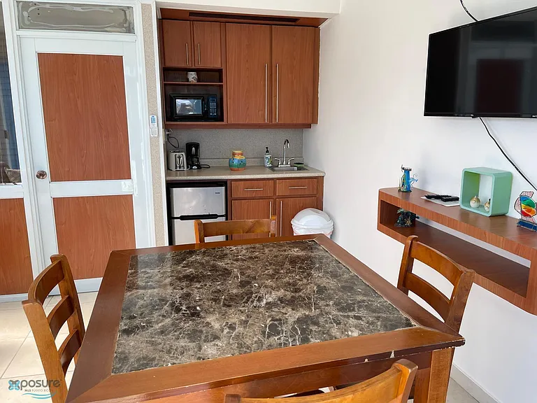 km 1 Tropical Breeze Apartments #4466 — Photo 5