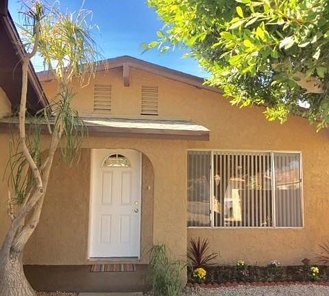 2nd image of 52165 Avenida Velasco