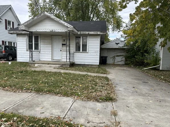 710 S A St, Elwood, IN 46036