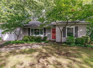 7083 Oakwood Rd, Parma Heights, OH 44130