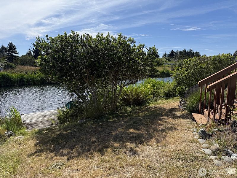 3rd image of 725 Wawona Avenue SW