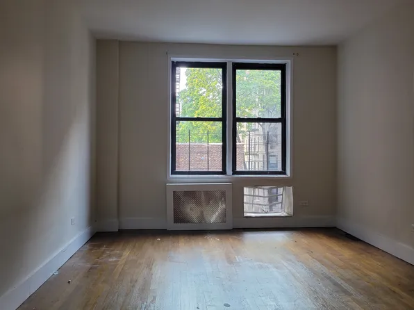 445 East 77th Street image 1 of 9