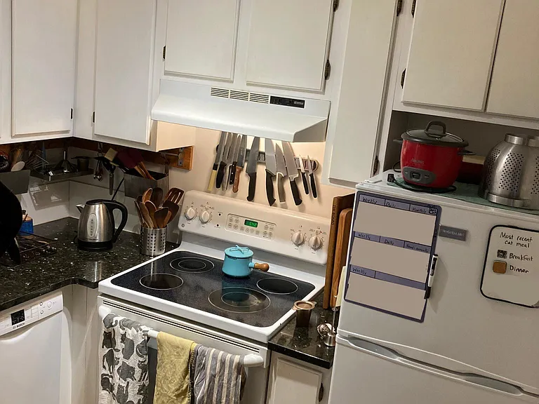 214 9th St #2B — Photo 32