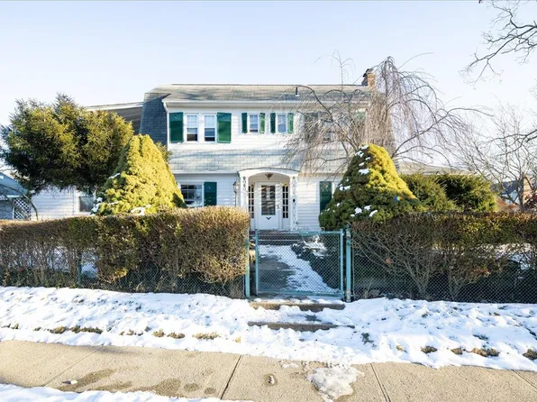 36 Birch Street, Lynbrook, NY 11563